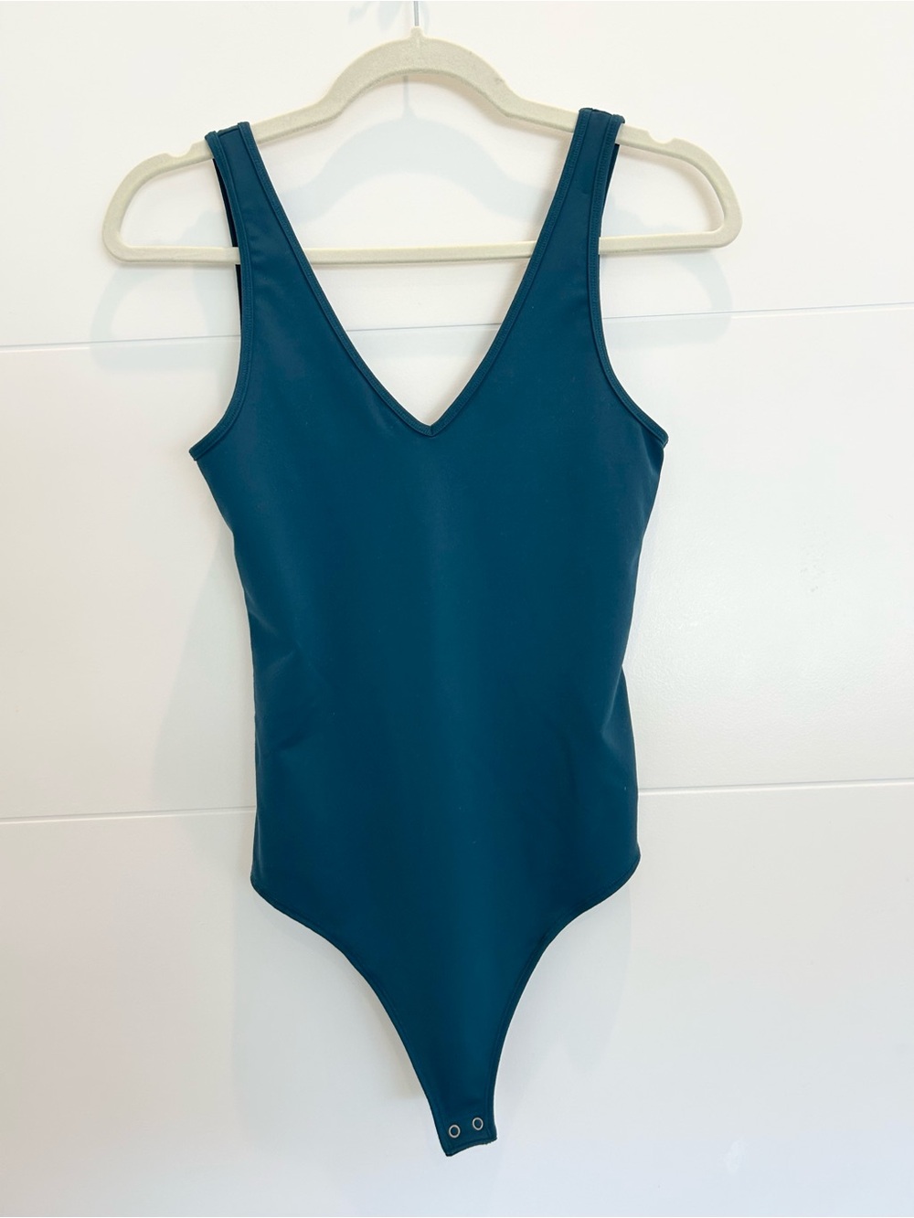 Abercrombie seamless V neck bodysuit Blue Green Teal Size Medium
